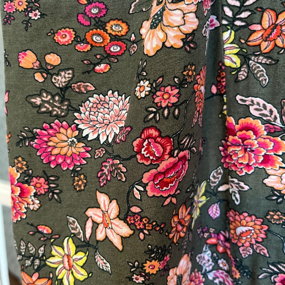 NWOT Garden Summer Halter Top - Picture 4 of 4